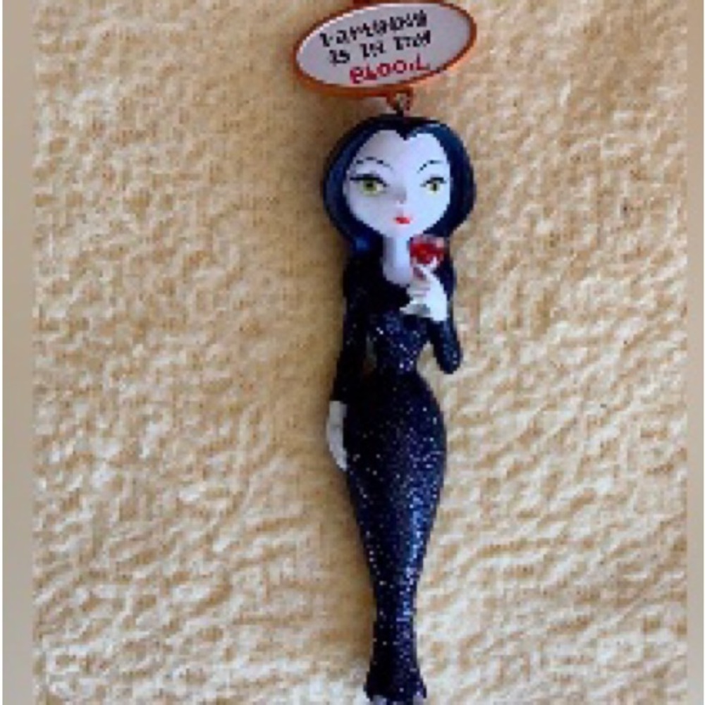 RARE HALLMARK 2009 “SASSY DIVAS” COLLECTION HALLOWEEN ORNAMENT